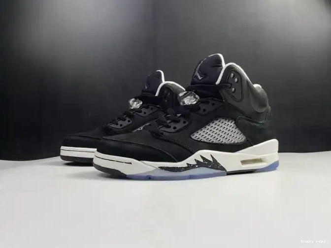 Husky 5 JORDAN CT4838-011 AIR OREO 0502
